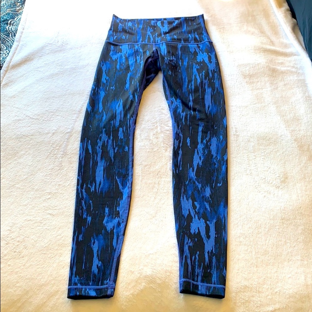 Lululemon high waisted size 6